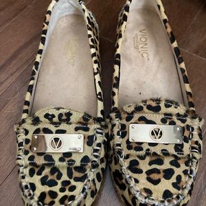 Leopard print Vionic shoes
